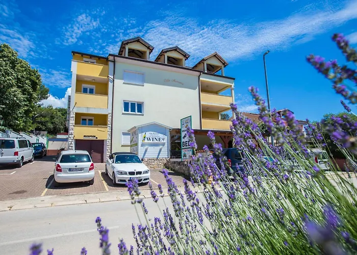 Villa Monsena