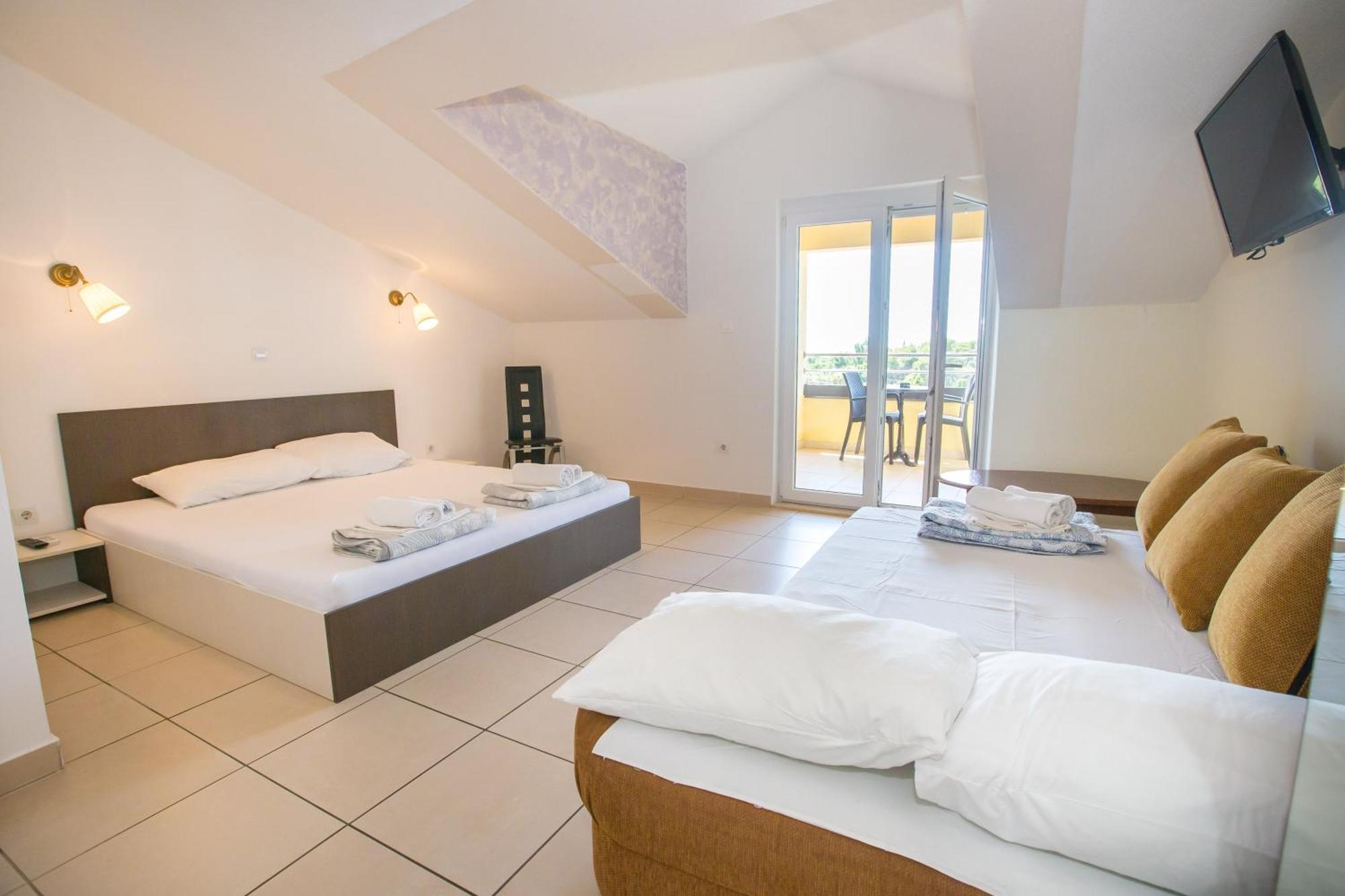 Gasthuis Monsena 4*
